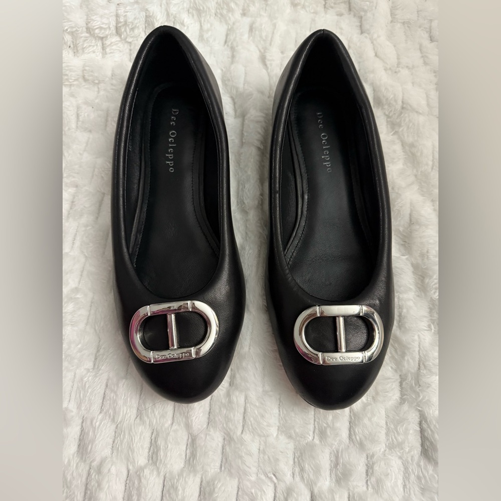 Dee Ocleppo Women's Prague Embellished Flats Size:8